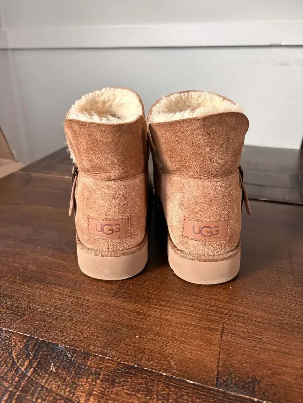 UGG Women's Romely Short Buckle Suede Boots in Chestnut